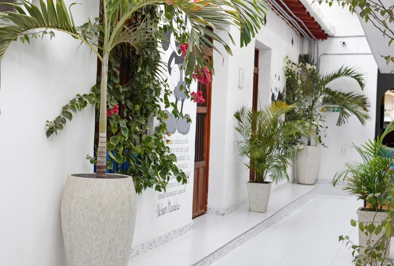 Comunidad Calle 13 Hotel Boutique Santa Marta  Ngoại thất bức ảnh